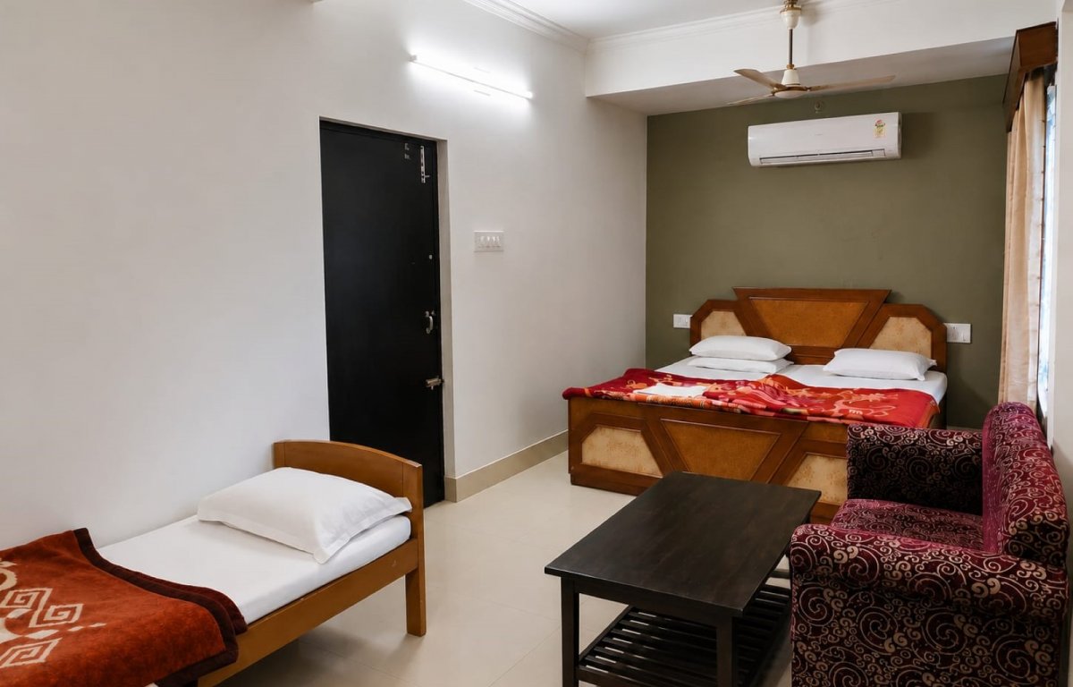Five Bed Ac Suite  Room